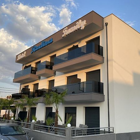 Radina Family Lejlighedshotel Kallithea  Eksteriør billede