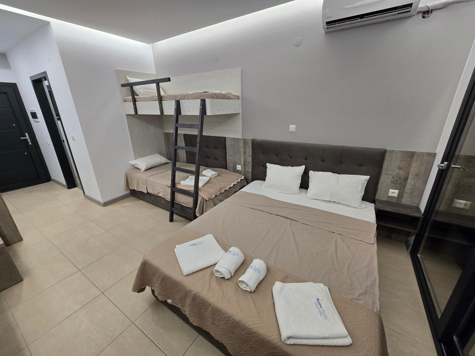 Radina Family Lejlighedshotel Kallithea  Eksteriør billede