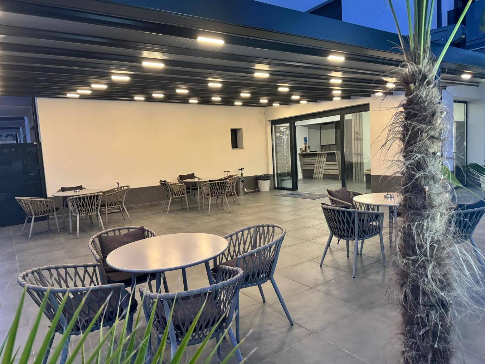 Radina Family Lejlighedshotel Kallithea  Eksteriør billede