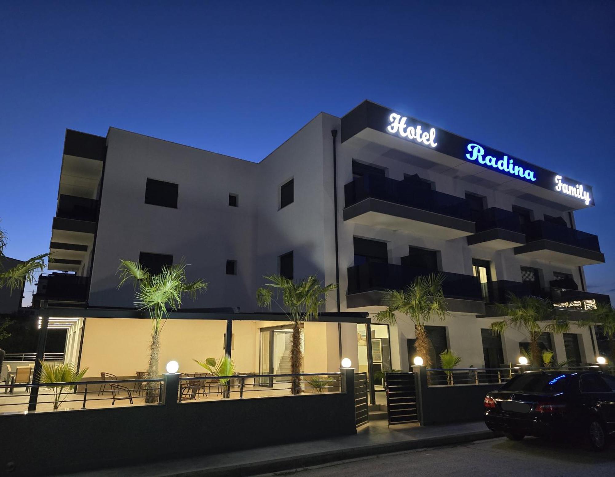 Radina Family Lejlighedshotel Kallithea  Eksteriør billede